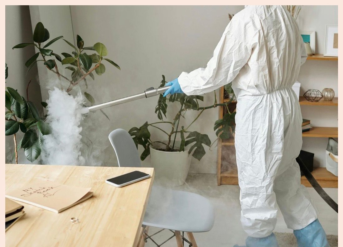 Sanificazione professionale di ambienti interni con tecniche avanzate